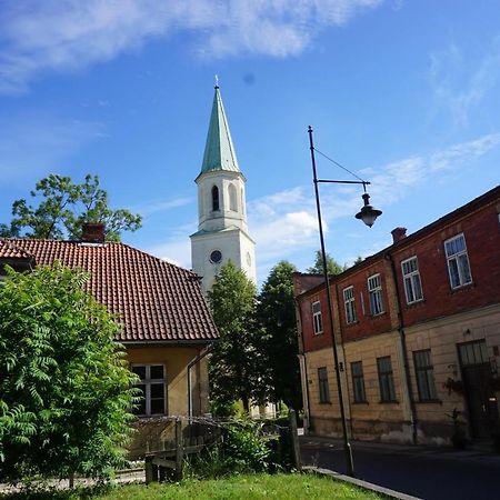 Pilskalnu Hostelis Кулдига Экстерьер фото