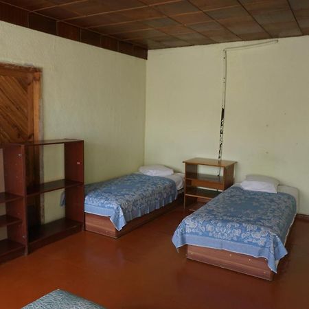 Pilskalnu Hostelis Кулдига Экстерьер фото