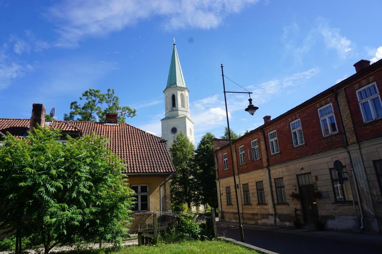 Pilskalnu Hostelis Кулдига Экстерьер фото