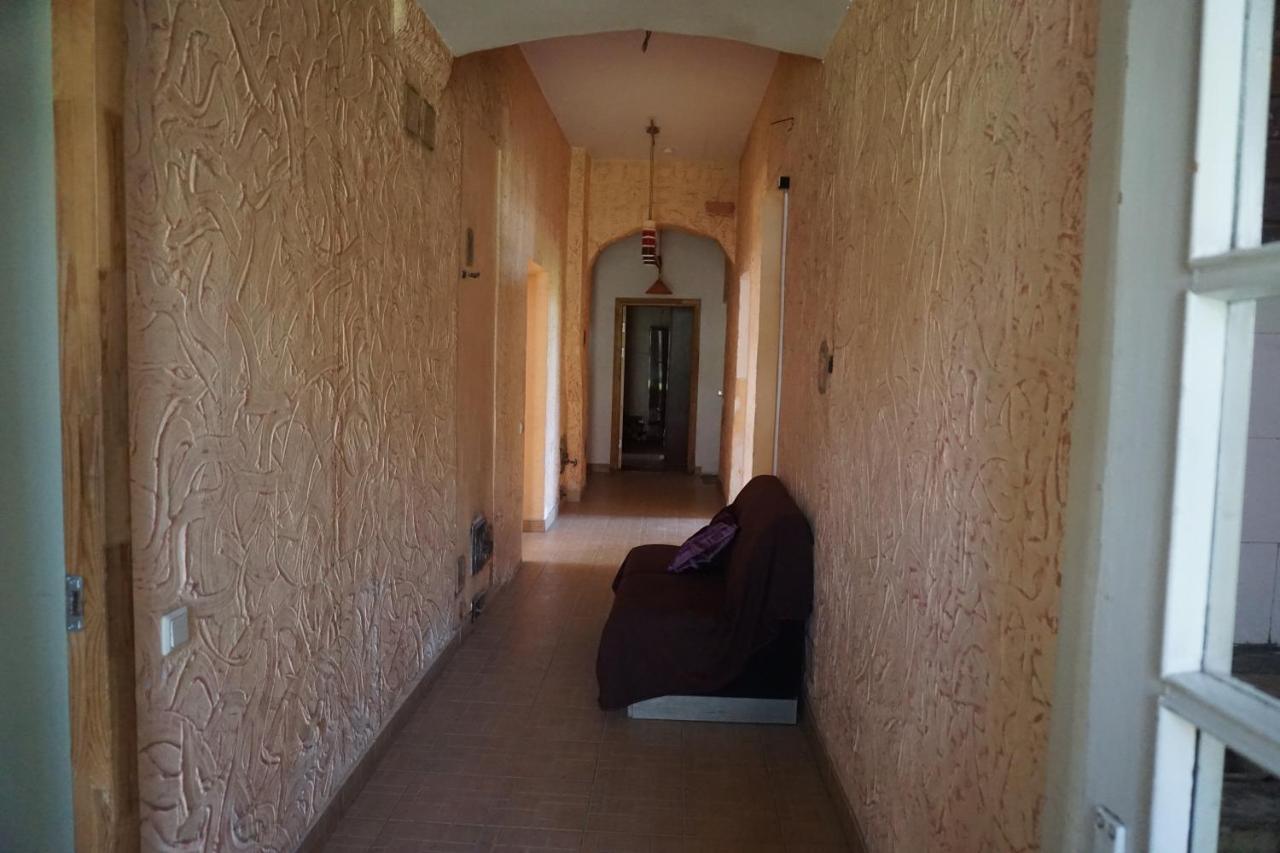 Pilskalnu Hostelis Кулдига Экстерьер фото