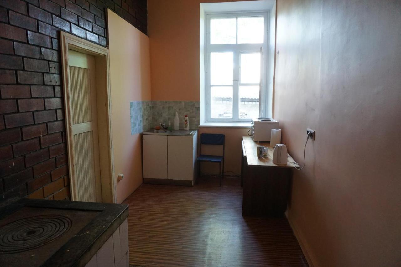 Pilskalnu Hostelis Кулдига Экстерьер фото