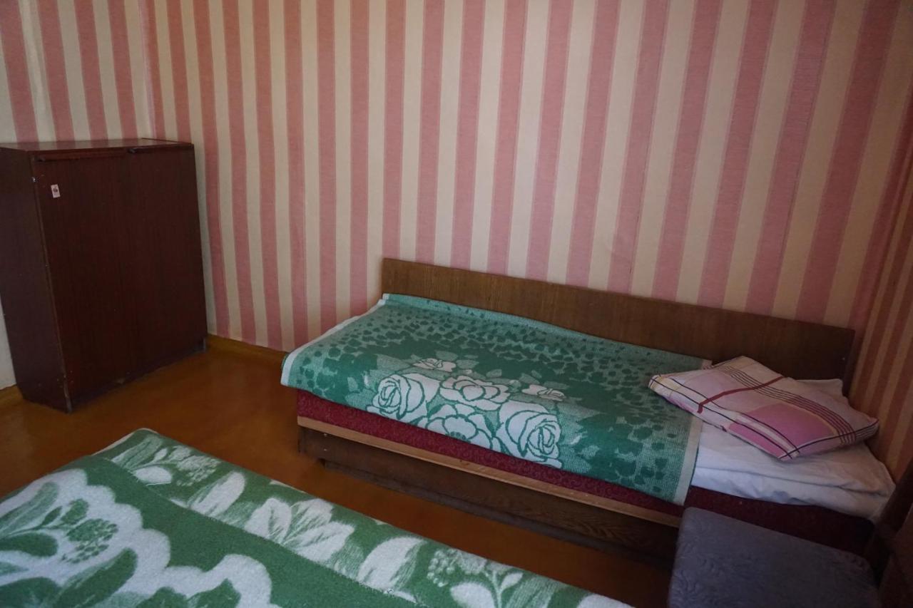 Pilskalnu Hostelis Кулдига Экстерьер фото